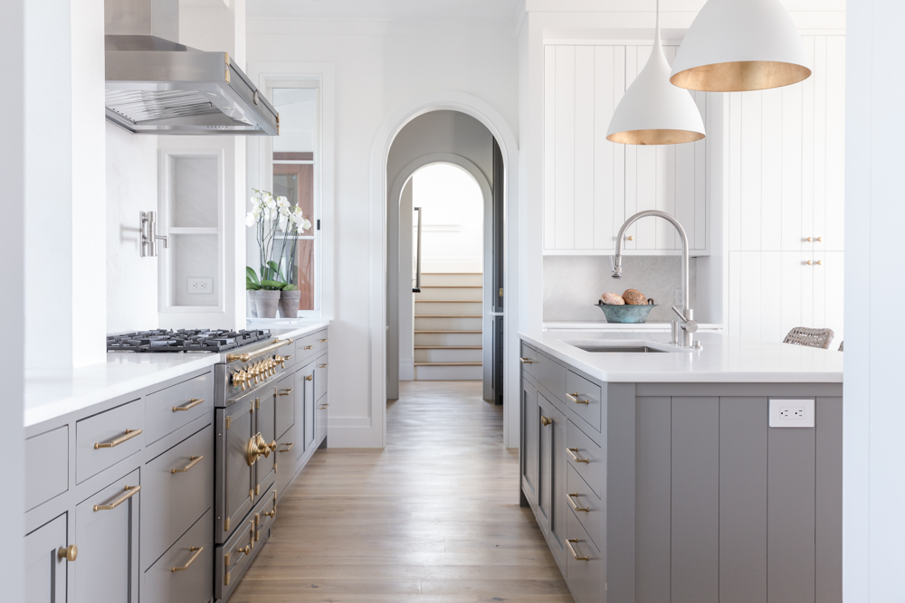 How Professional Photography Helps Charleston Luxury Listings Sell Faster